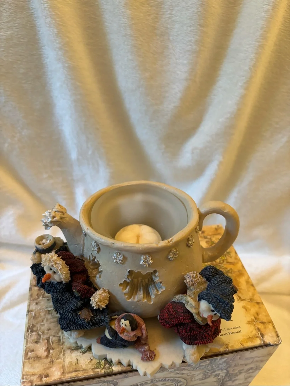 Boyd’s Bears and friends resin votive holder